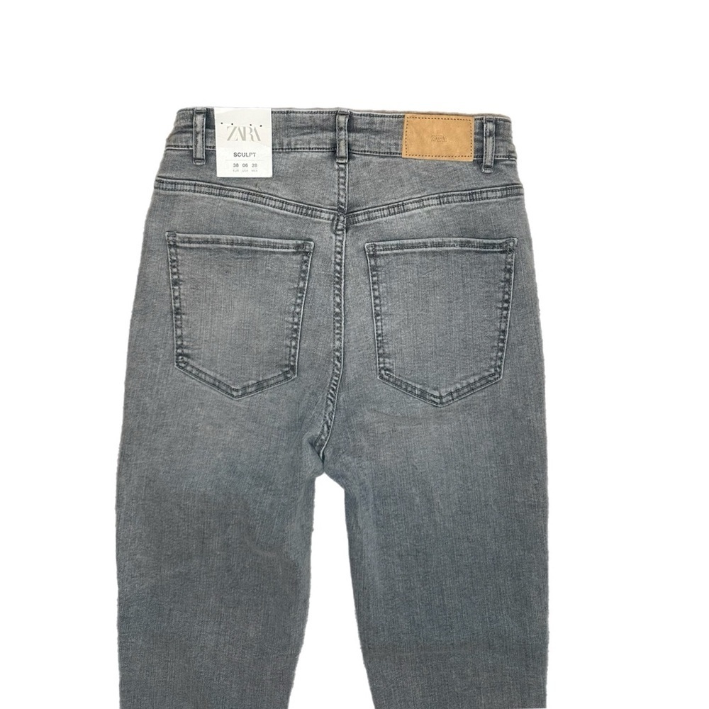 NWT ZARA Sculpted High Rise Jeans - Picture 4 of 9